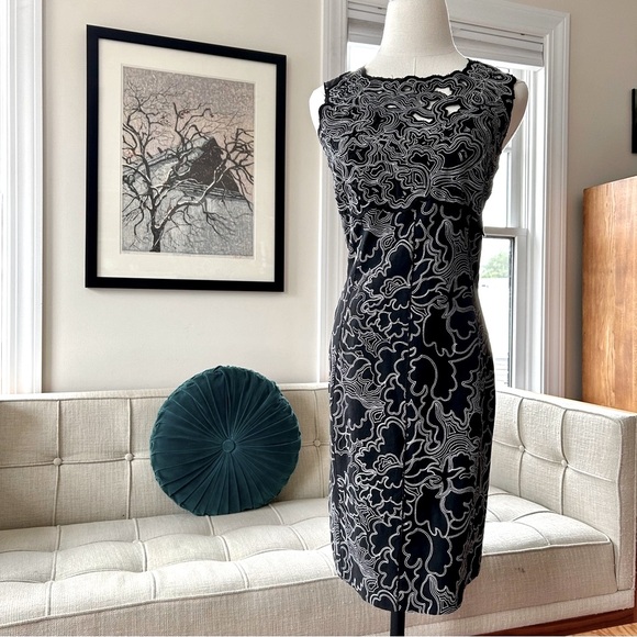 Vivienne Tam Dresses & Skirts - Vivienne Tam Cotton Embroidered Shift Dress, Rare